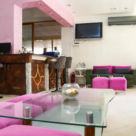 Akladi Family Chernomorets