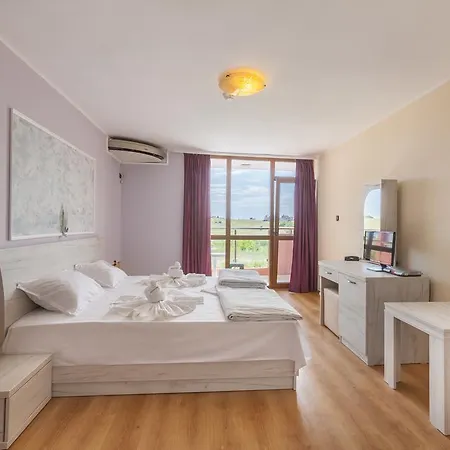 Akladi Family Chernomorets