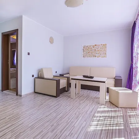 Szálloda Akladi Family Csernomorec