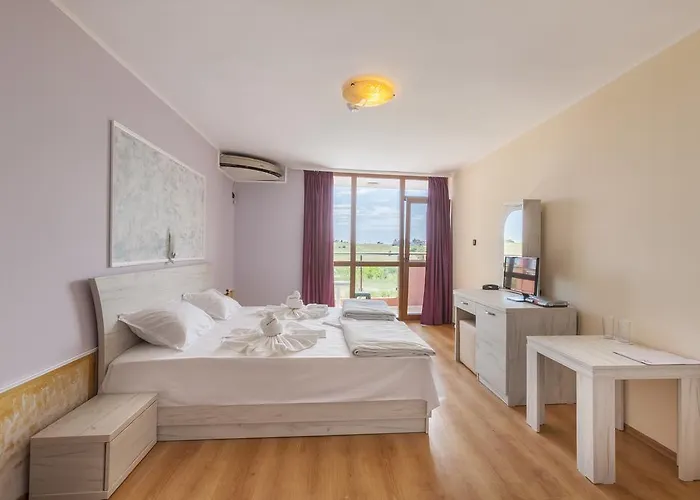 Akladi Family Chernomorets